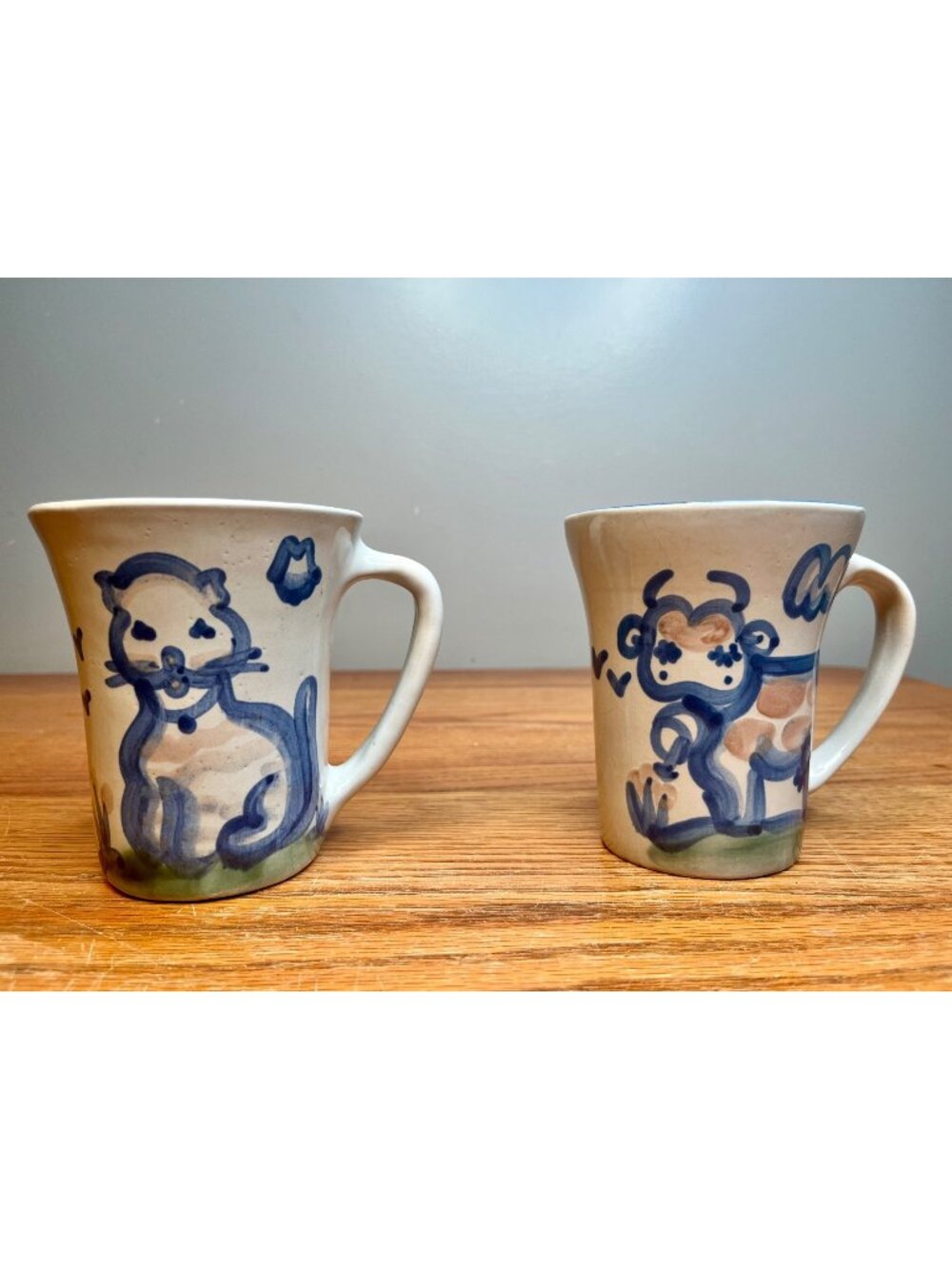 Set of 2 MA Hadley Country Scene Blue Flare Mugs: Cow and Cat